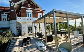 Aya House